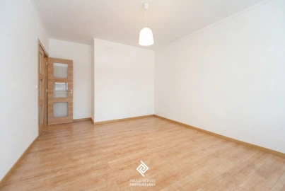 Apartamento T2 para Arrendamento em Espinho