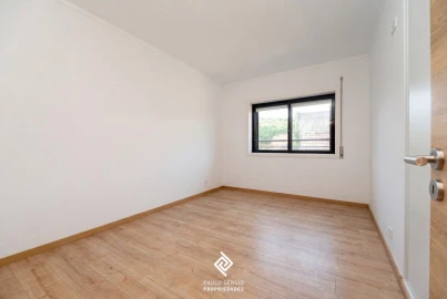Apartamento T2 para Arrendamento em Espinho