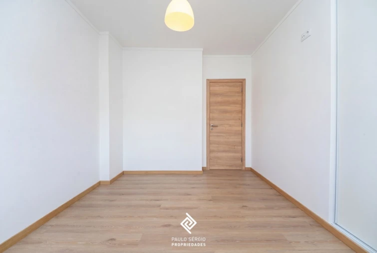 Apartamento T2 para Arrendamento em Espinho Foto 10