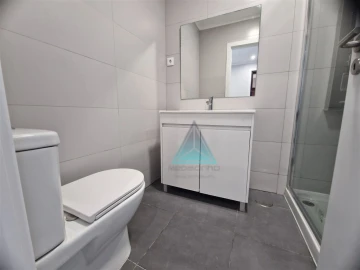Apartamento T2 para Arrendamento em Seixal, Arrentela e Aldeia de Paio Pires