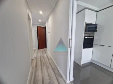 Apartamento T2 para Arrendamento em Seixal, Arrentela e Aldeia de Paio Pires