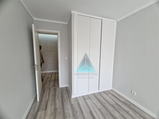 Apartamento T2 para Arrendamento em Seixal, Arrentela e Aldeia de Paio Pires Foto 2