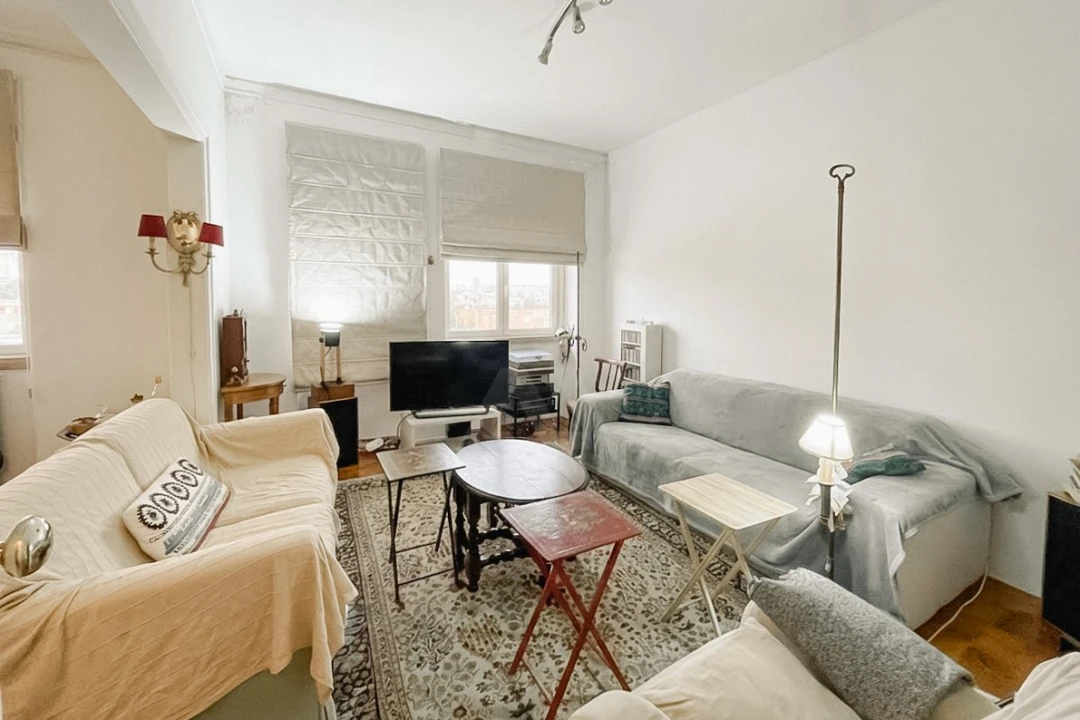 Apartamento T3 para Venda em Carcavelos e Parede Foto 3