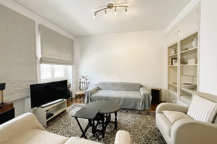 Apartamento T3 para Venda em Carcavelos e Parede Foto 2