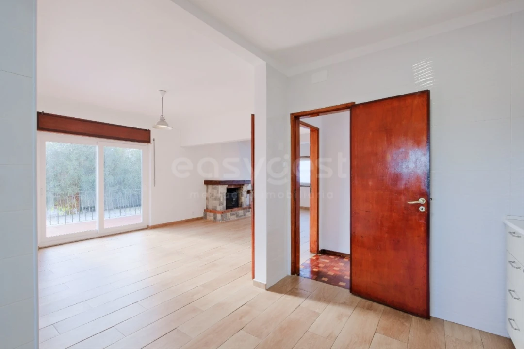 Moradia T3 para Arrendamento em São Domingos de Rana Foto 5