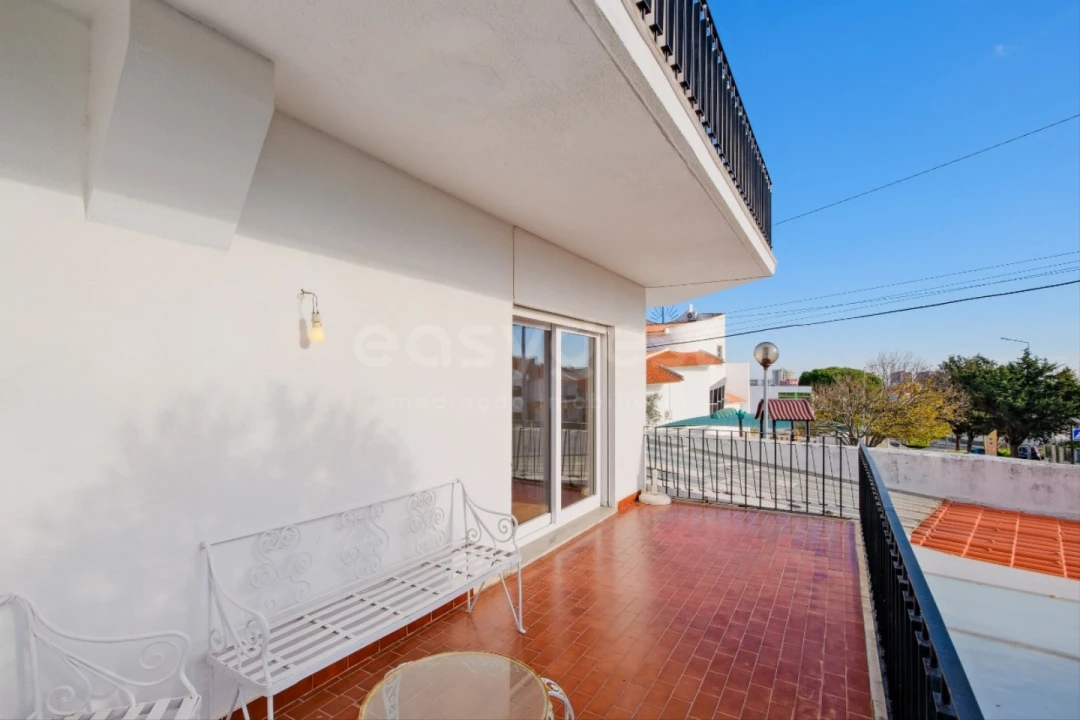 Moradia T3 para Arrendamento em São Domingos de Rana Foto 14