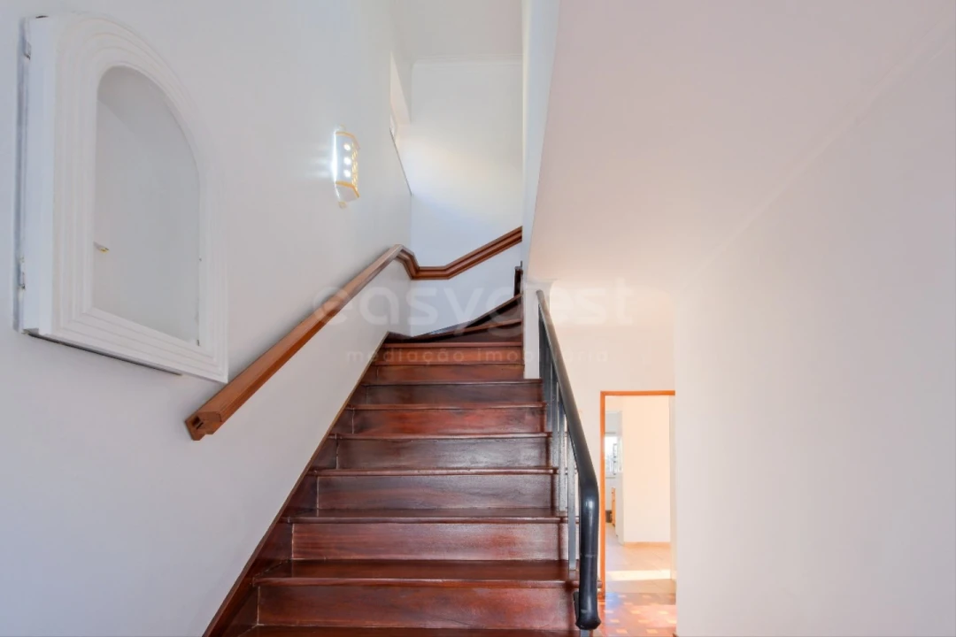 Moradia T3 para Arrendamento em São Domingos de Rana Foto 16