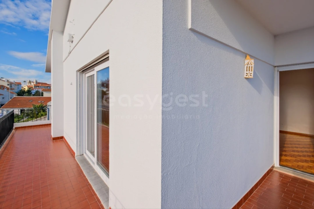 Moradia T3 para Arrendamento em São Domingos de Rana Foto 20