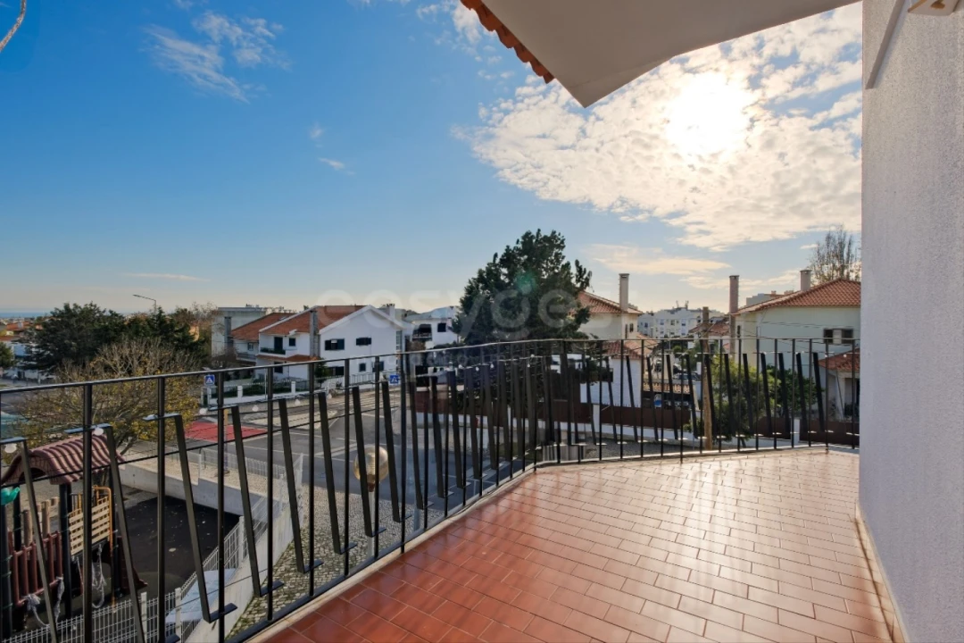 Moradia T3 para Arrendamento em São Domingos de Rana Foto 23