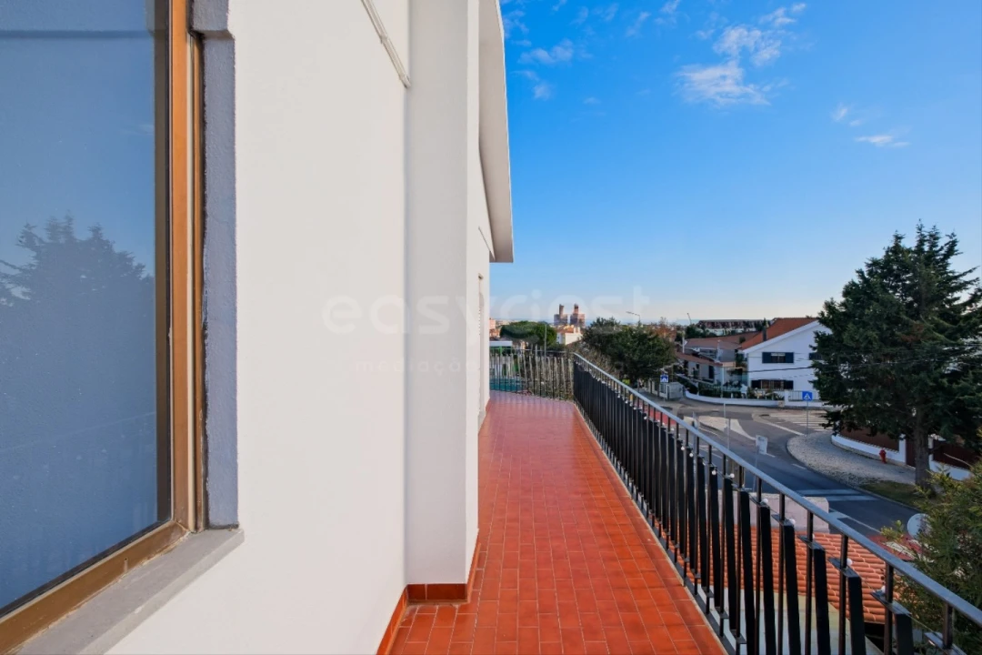 Moradia T3 para Arrendamento em São Domingos de Rana Foto 25