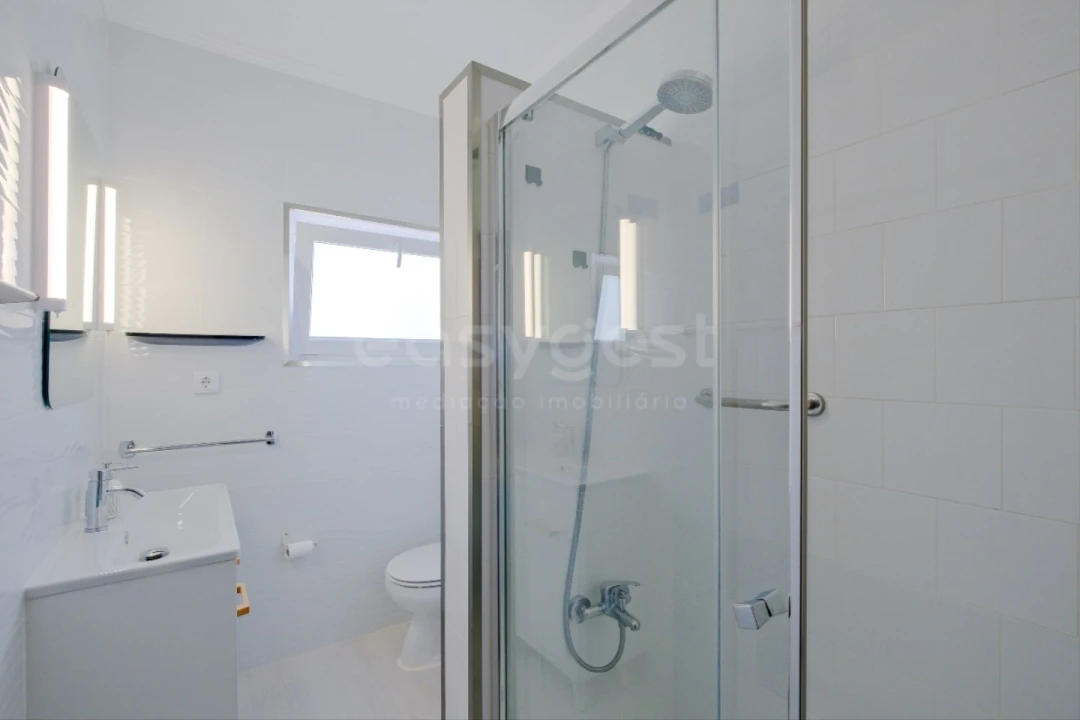 Moradia T3 para Arrendamento em São Domingos de Rana Foto 28