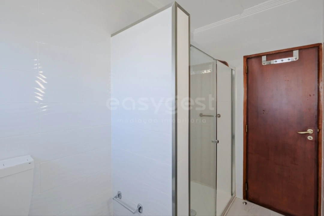 Moradia T3 para Arrendamento em São Domingos de Rana Foto 30