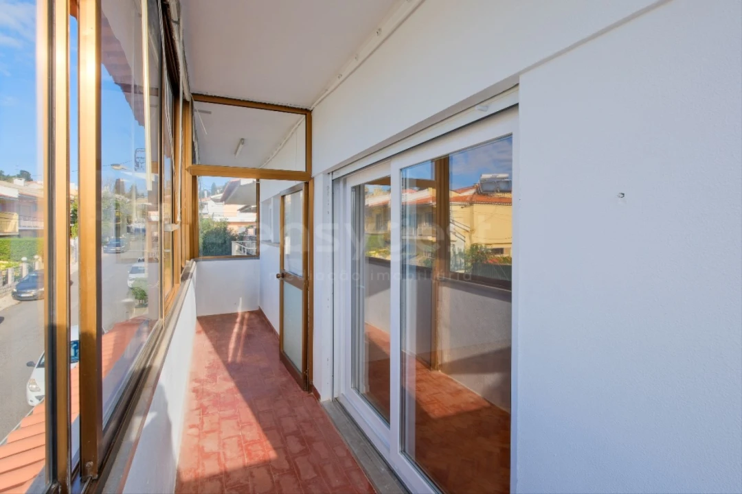 Moradia T3 para Arrendamento em São Domingos de Rana Foto 35