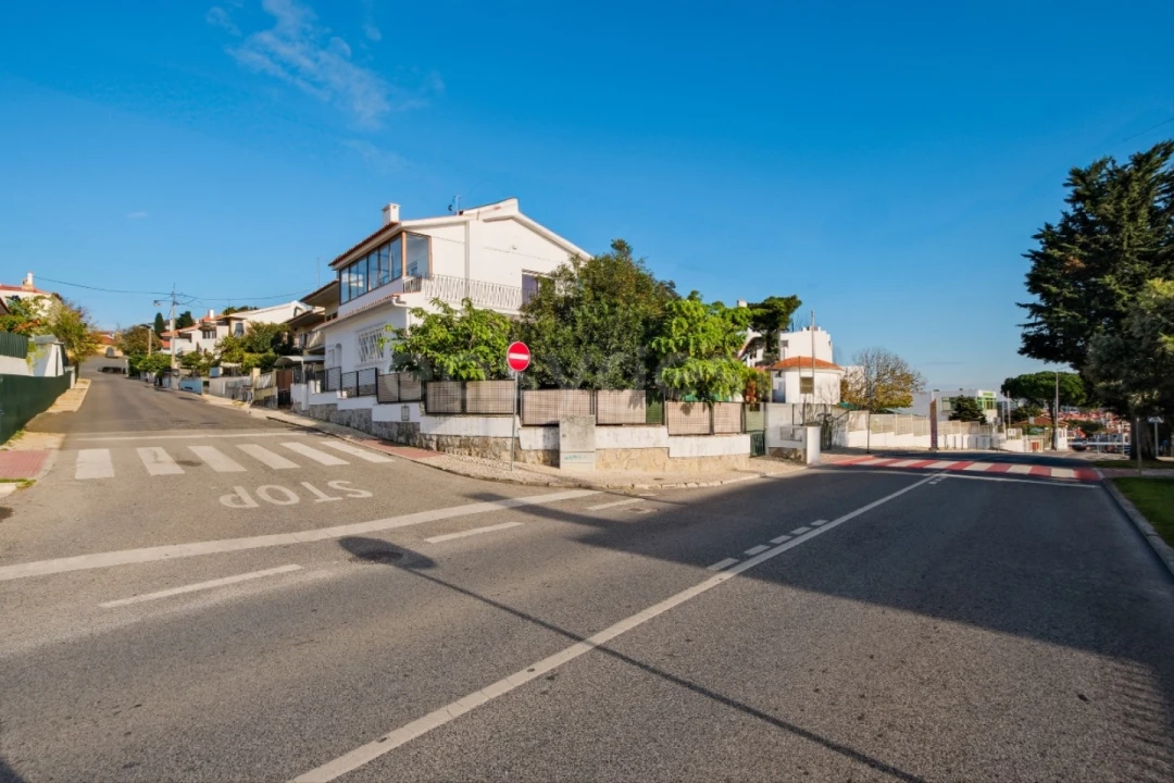 Moradia T3 para Arrendamento em São Domingos de Rana Foto 50