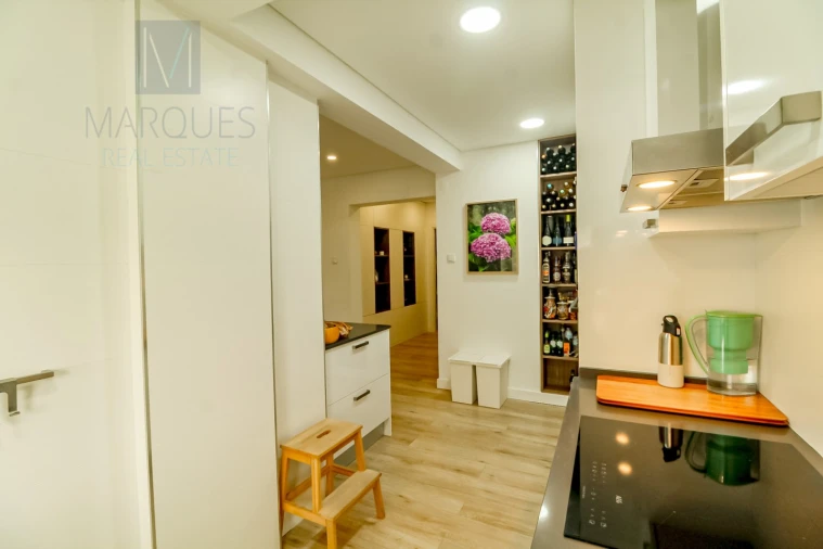 Apartamento T3 para Venda em Almada, Cova da Piedade, Pragal e Cacilhas Foto 3