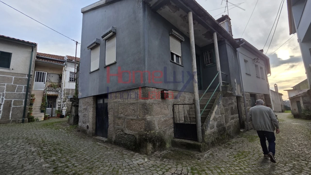 Moradia T2 para Venda em Silgueiros Foto 6