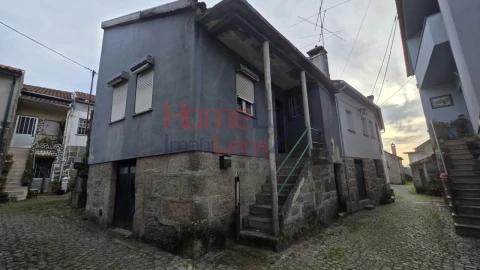 Moradia T2 para Venda em Silgueiros