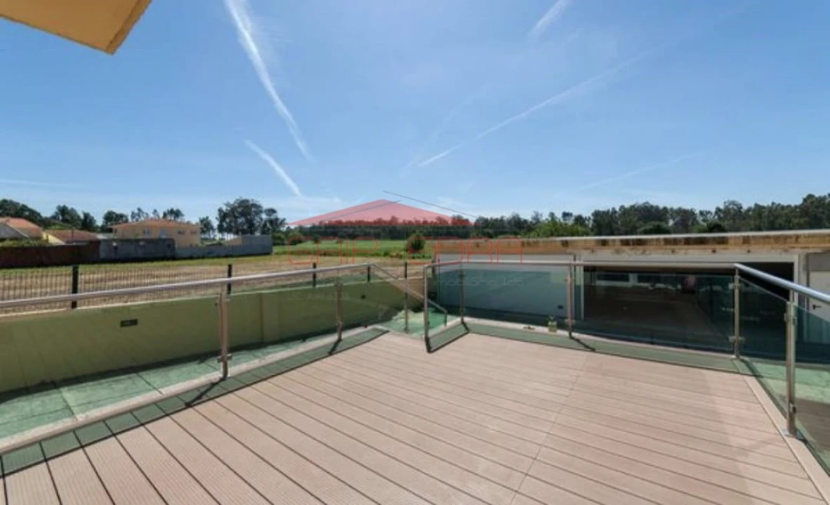 Moradia T4 para Arrendamento em Perafita, Lavra e Santa Cruz do Bispo Foto 2