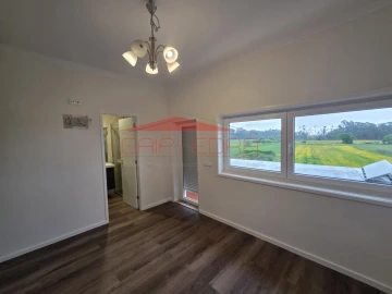 Moradia T4 para Arrendamento em Perafita, Lavra e Santa Cruz do Bispo