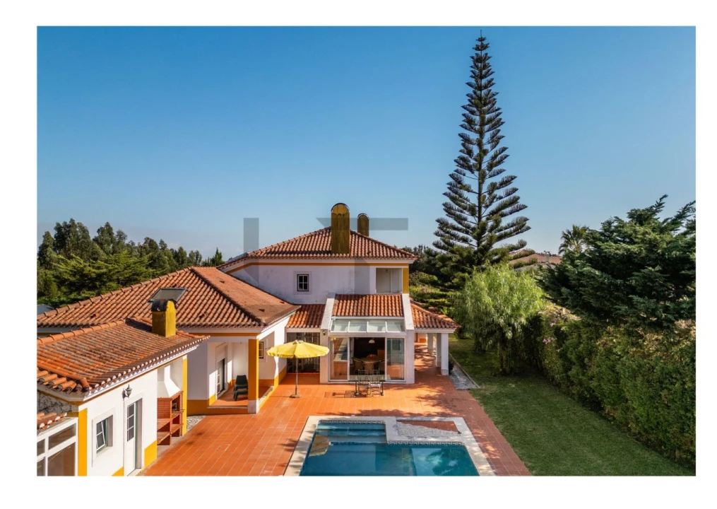 Moradia T5 para Venda em Santa Maria e São Miguel, São Martinho, São Pedro Penaferrim Foto 2