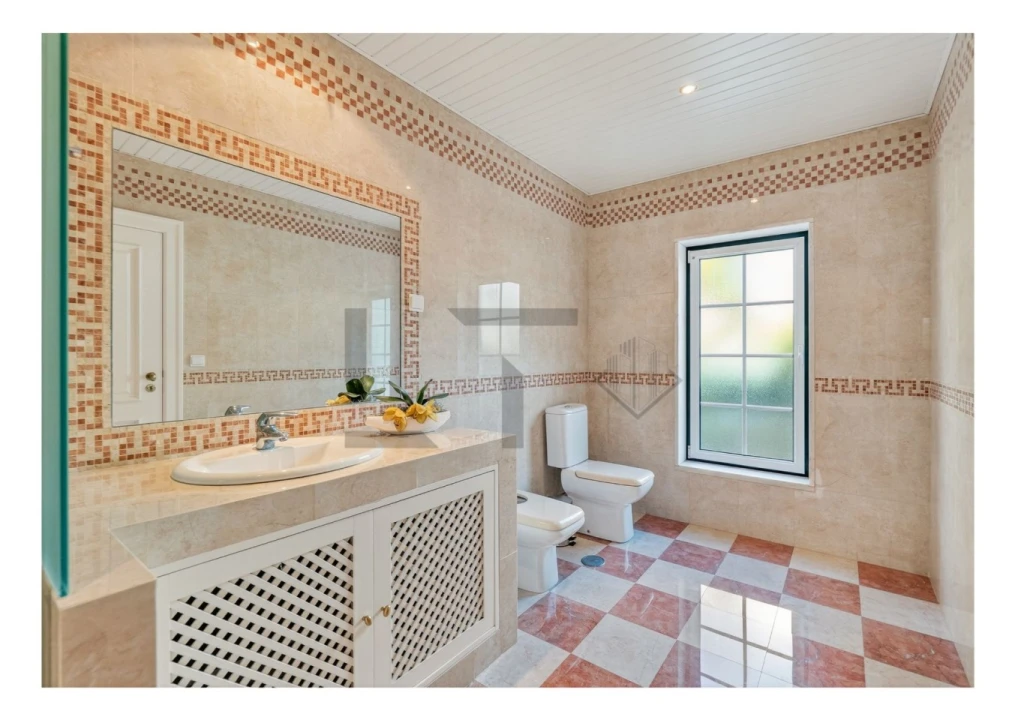 Moradia T5 para Venda em Santa Maria e São Miguel, São Martinho, São Pedro Penaferrim Foto 5