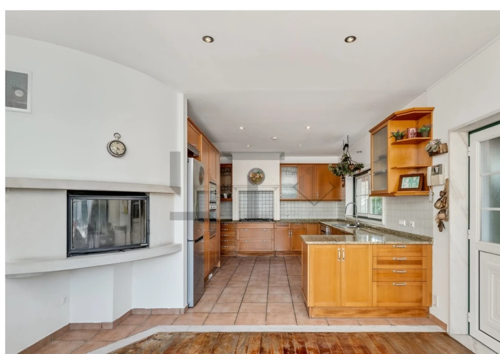 Moradia T5 para Venda em Santa Maria e São Miguel, São Martinho, São Pedro Penaferrim Foto 10