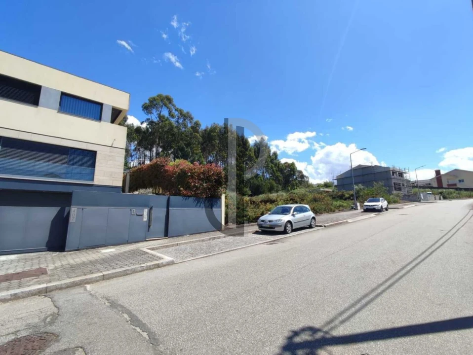 Terreno para Venda em Gulpilhares e Valadares Foto 3