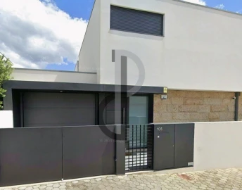 Terreno para Venda em Mafamude e Vilar do Paraíso