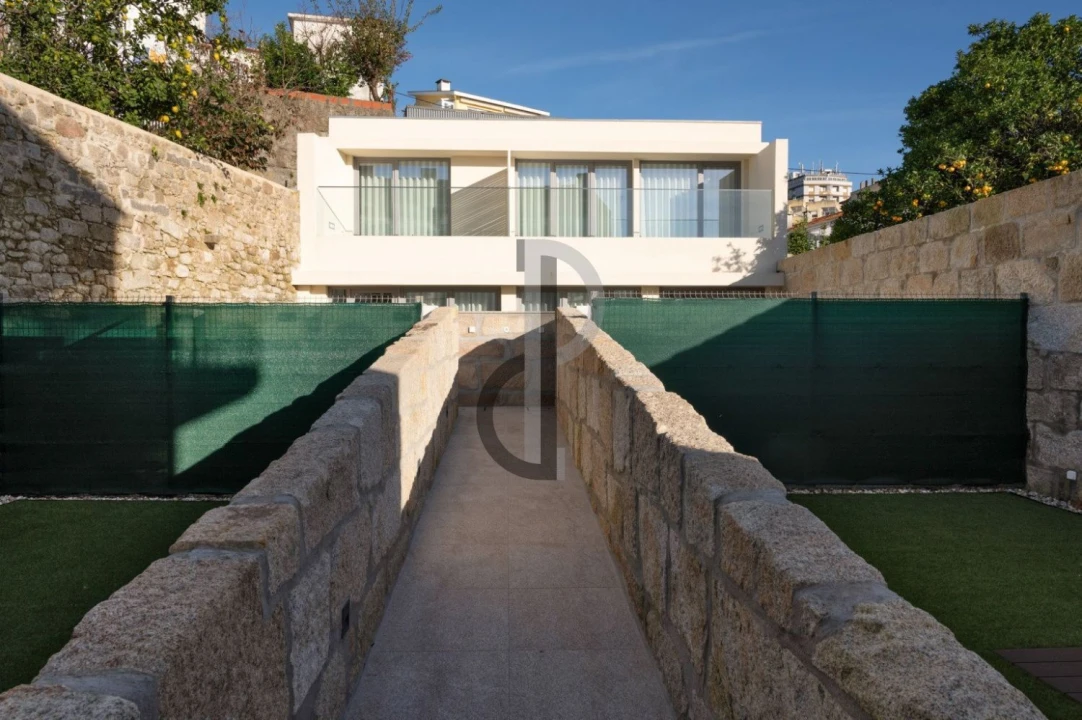 Moradia T2 para Venda em Santa Marinha e São Pedro da Afurada Foto 4