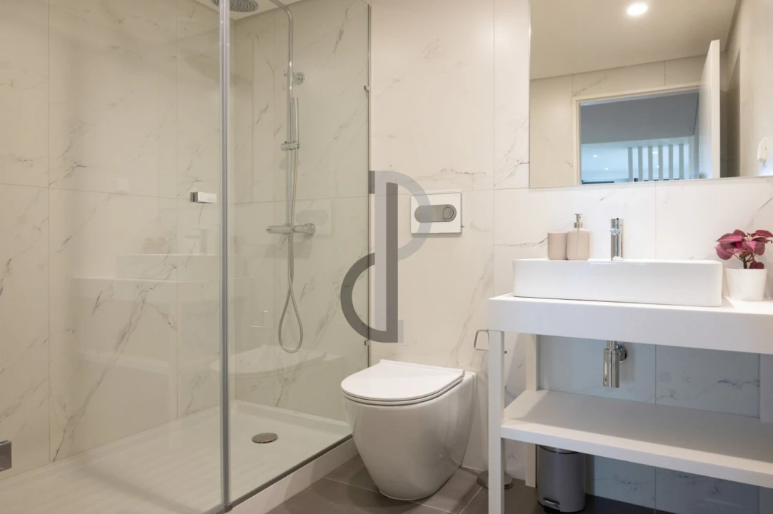 Apartamento T2 para Venda em Cedofeita, Santo Ildefonso, Sé, Miragaia, São Nicolau e Vitória Foto 17