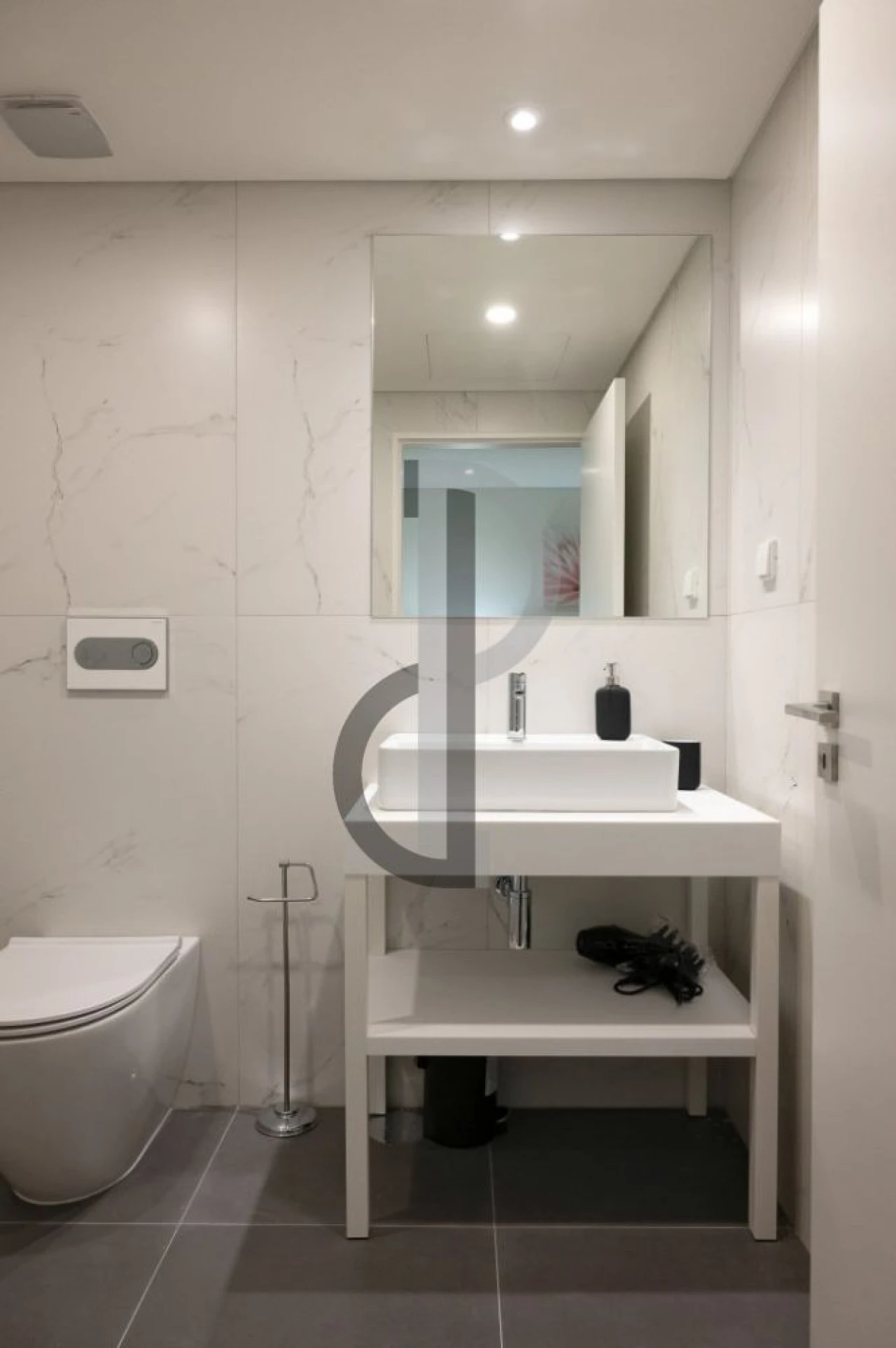 Apartamento T1 para Venda em Cedofeita, Santo Ildefonso, Sé, Miragaia, São Nicolau e Vitória Foto 17