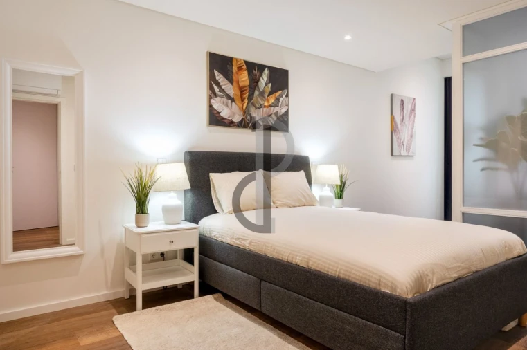 Apartamento T1 para Venda em Cedofeita, Santo Ildefonso, Sé, Miragaia, São Nicolau e Vitória Foto 2