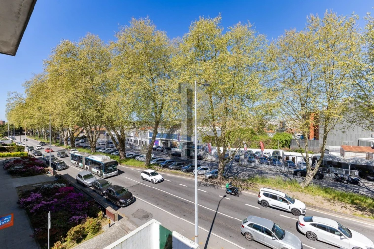 Apartamento T2 para Venda em Ramalde Foto 24