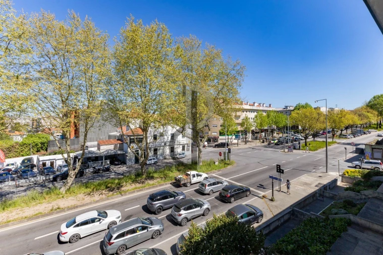 Apartamento T2 para Venda em Ramalde Foto 3