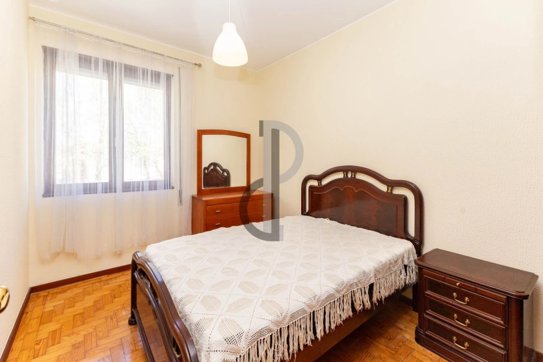 Apartamento T2 para Venda em Ramalde Foto 21