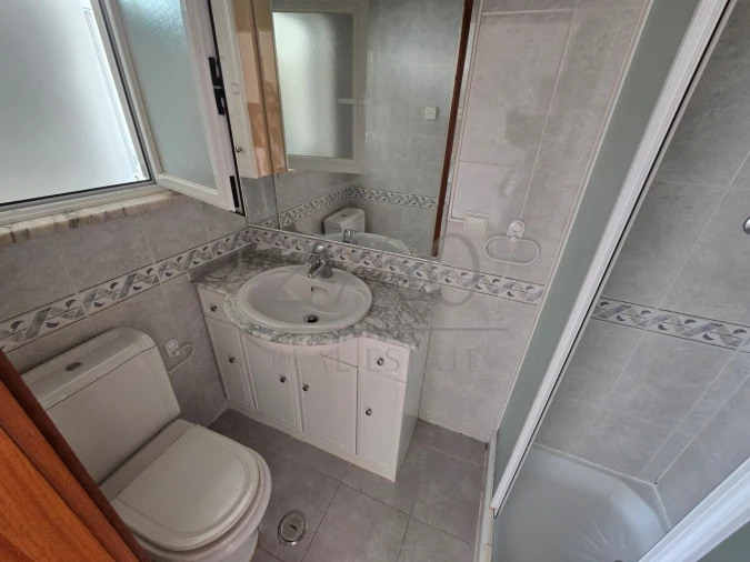 Apartamento T3 para Venda em Carcavelos e Parede Foto 16