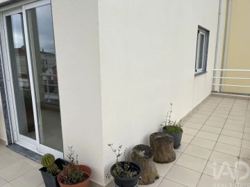 Apartamento T2 para Arrendamento em Lourinhã e Atalaia