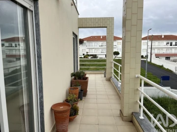 Apartamento T2 para Arrendamento em Lourinhã e Atalaia