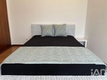 Apartamento T2 para Arrendamento em Lourinhã e Atalaia