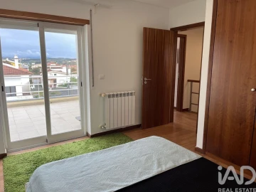 Apartamento T2 para Arrendamento em Lourinhã e Atalaia
