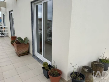 Apartamento T2 para Arrendamento em Lourinhã e Atalaia