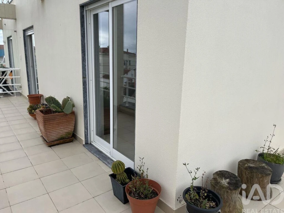 Apartamento T2 para Arrendamento em Lourinhã e Atalaia Foto 11