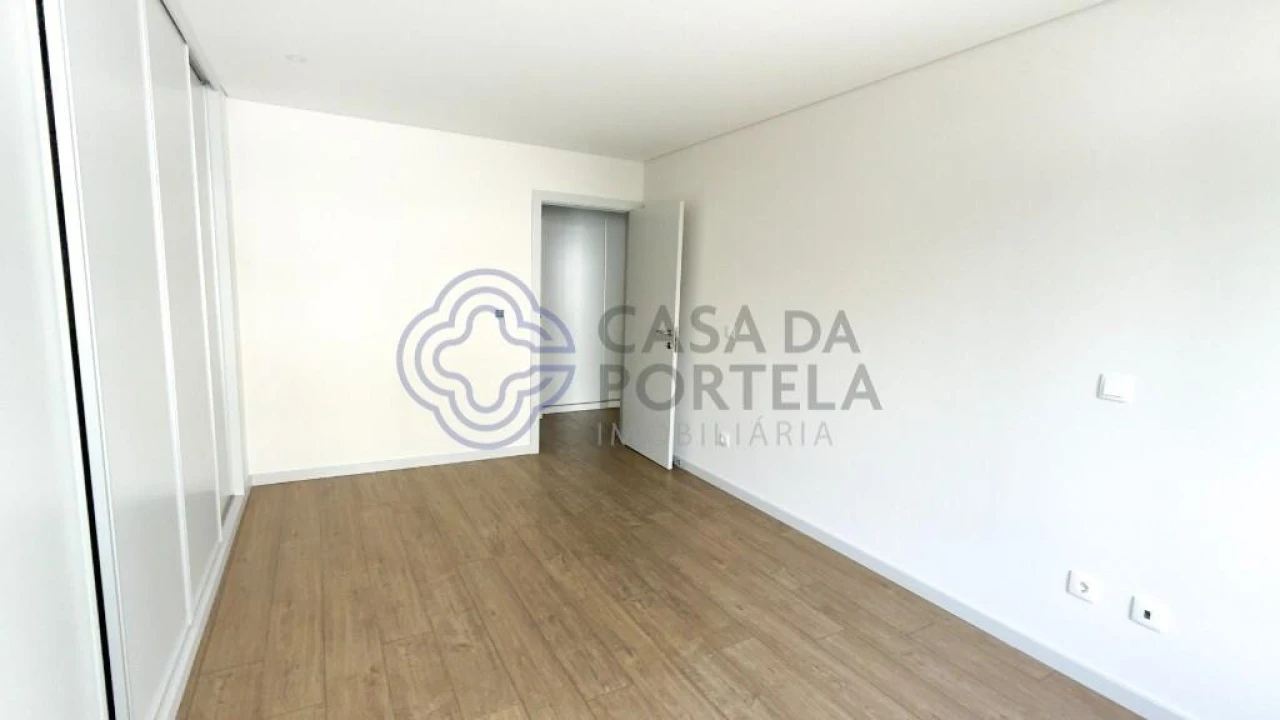 Apartamento T3 para Venda em Cedofeita, Santo Ildefonso, Sé, Miragaia, São Nicolau e Vitória Foto 21