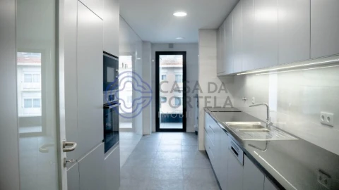 Apartamento T3 para Venda em Cedofeita, Santo Ildefonso, Sé, Miragaia, São Nicolau e Vitória