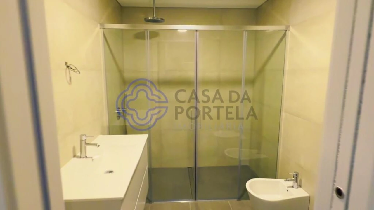 Apartamento T3 para Venda em Cedofeita, Santo Ildefonso, Sé, Miragaia, São Nicolau e Vitória Foto 17