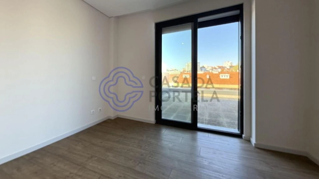 Apartamento T4 para Venda em Cedofeita, Santo Ildefonso, Sé, Miragaia, São Nicolau e Vitória Foto 32