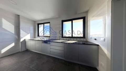 Apartamento T4 para Venda em Cedofeita, Santo Ildefonso, Sé, Miragaia, São Nicolau e Vitória