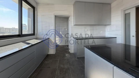 Apartamento T4 para Venda em Cedofeita, Santo Ildefonso, Sé, Miragaia, São Nicolau e Vitória