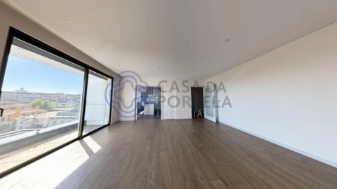 Apartamento T4 para Venda em Cedofeita, Santo Ildefonso, Sé, Miragaia, São Nicolau e Vitória