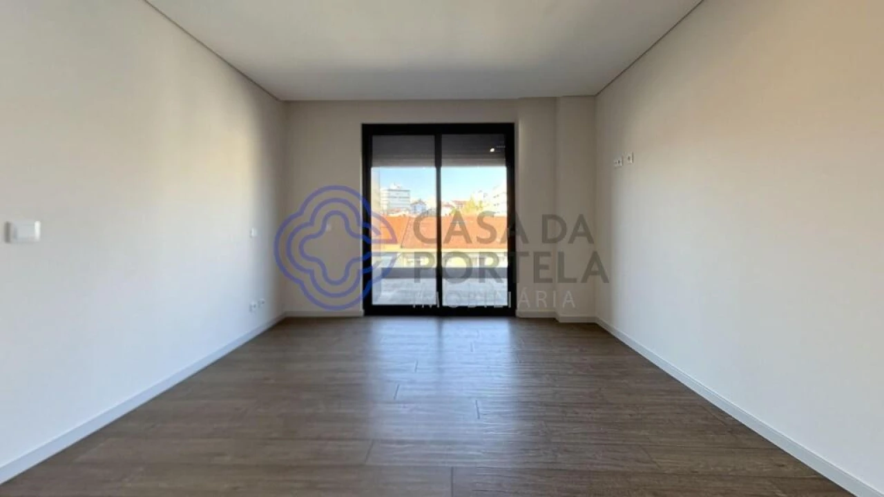 Apartamento T4 para Venda em Cedofeita, Santo Ildefonso, Sé, Miragaia, São Nicolau e Vitória Foto 33